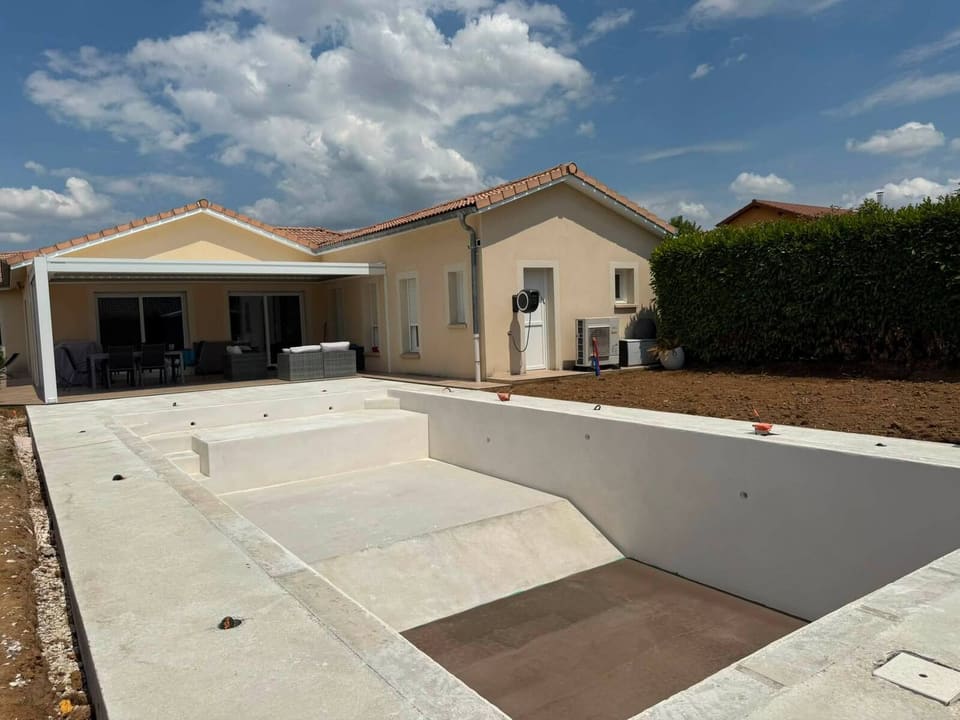 Piscine en béton